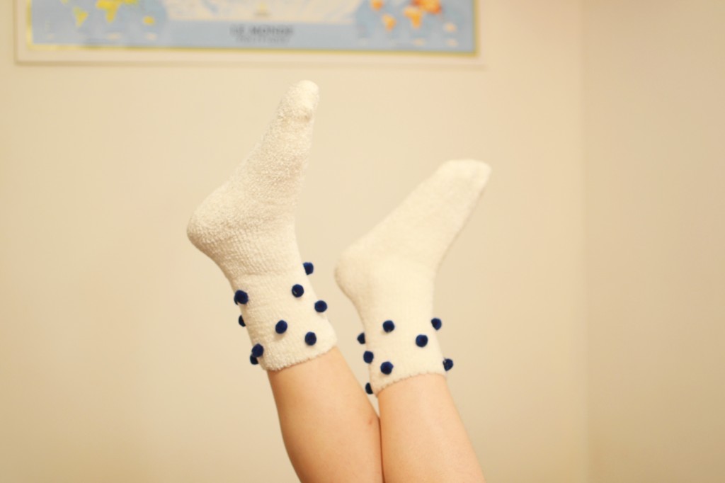 mes chaussettes blanches à petits pois (7)