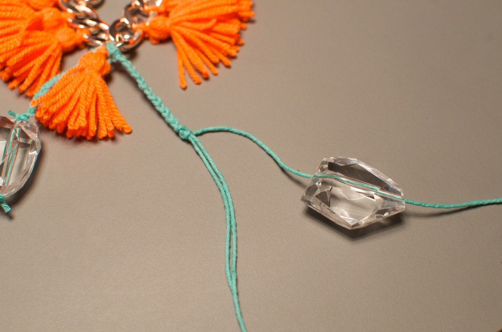 collier pompon (17)