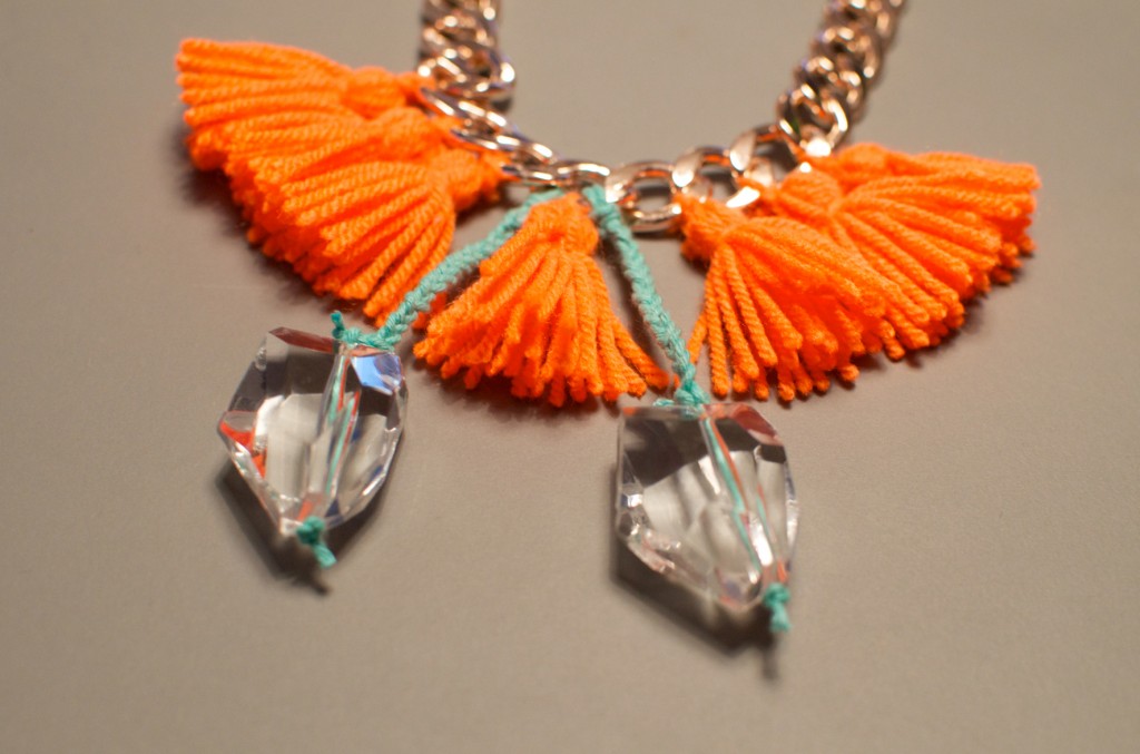 collier pompon (19)